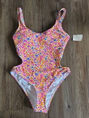 Nwt Forever 21 Floral Cutout One-Piece Swimsuit - Pink Multicolor Size Small